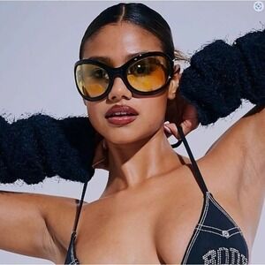 Oversized Sunglasses Women Black Frame Yellow Lens Fashion Sun Glasses Lentes‎